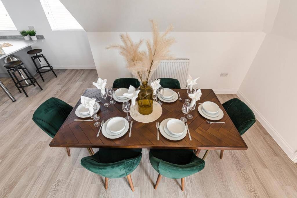Bournecoast - Stylish Flat With Balcony - Sea Views - 10 Min Walk To Beach - Parking - Wifi - Fm8407 Bournemouth Exteriér fotografie
