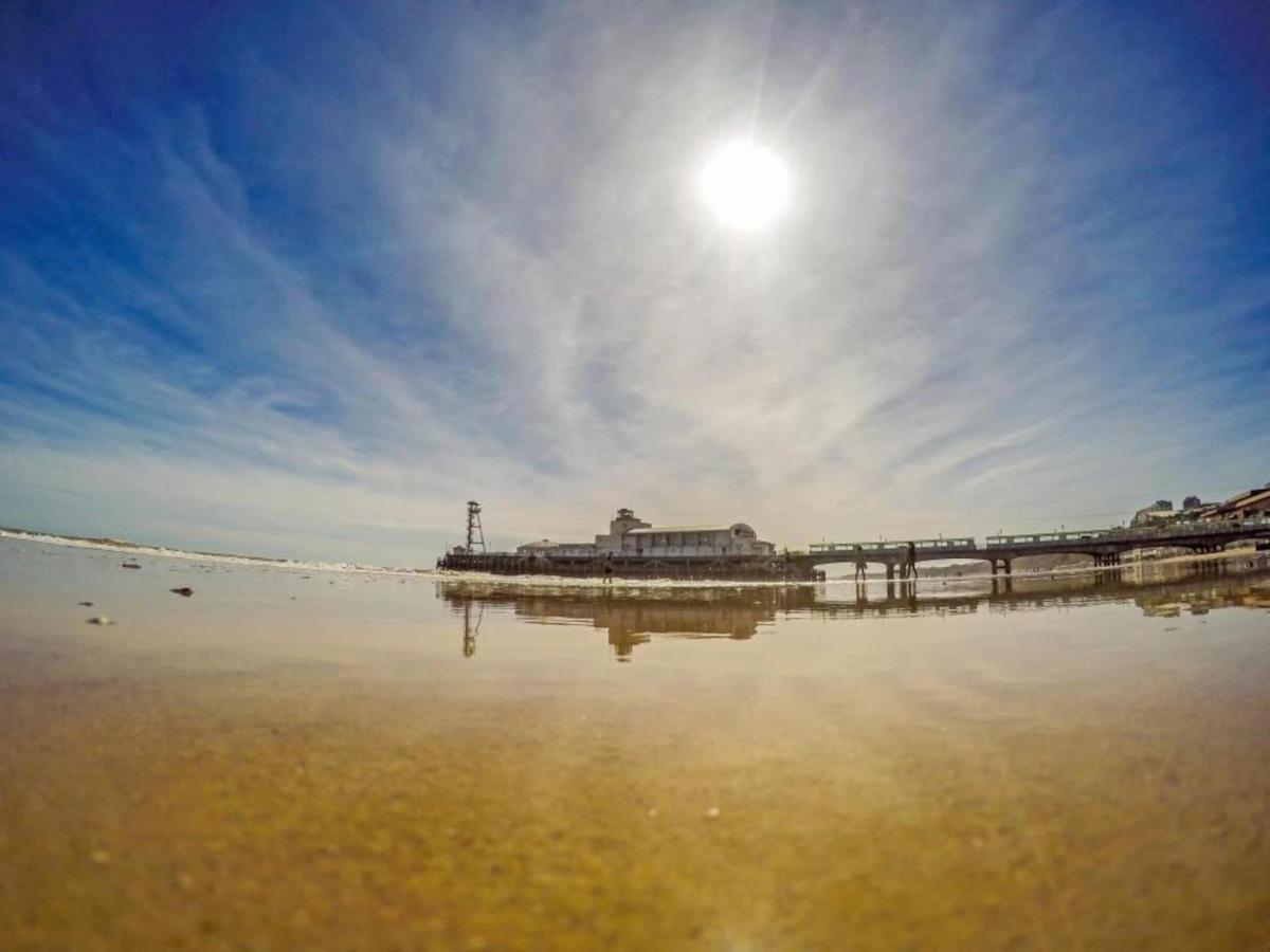 Bournecoast - Stylish Flat With Balcony - Sea Views - 10 Min Walk To Beach - Parking - Wifi - Fm8407 Bournemouth Exteriér fotografie